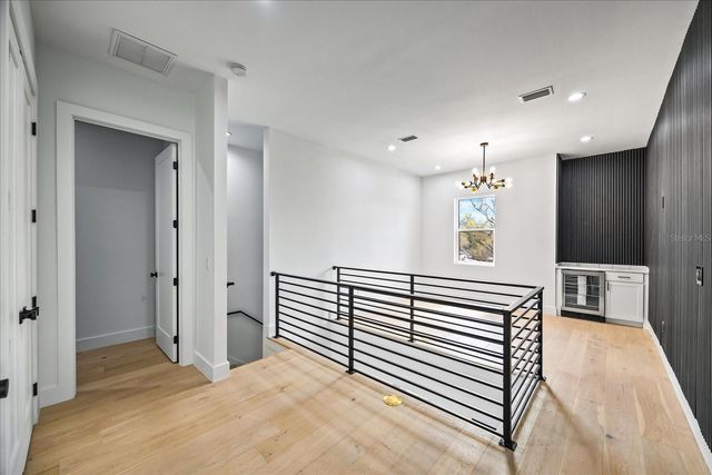 3601 W PLATT STREET, Tampa, FL 33609