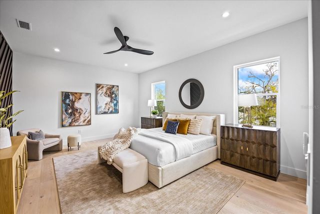 3601 W PLATT STREET, Tampa, FL 33609