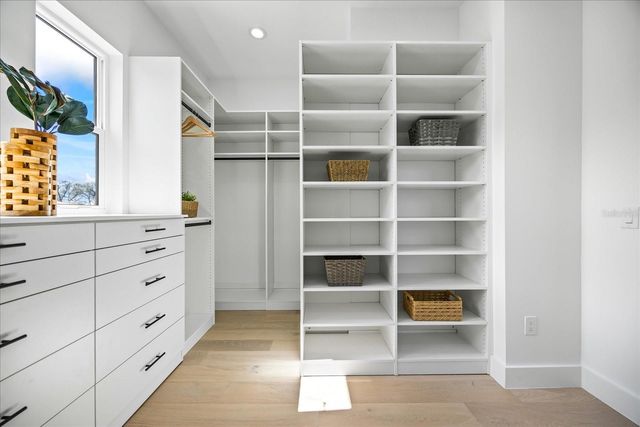 3601 W PLATT STREET, Tampa, FL 33609