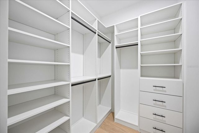 3601 W PLATT STREET, Tampa, FL 33609