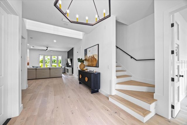 3601 W PLATT STREET, Tampa, FL 33609