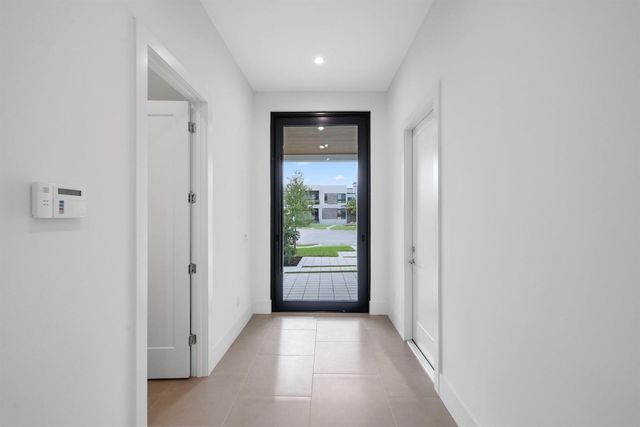 16702 Mosaic Place, Delray Beach, FL 33446