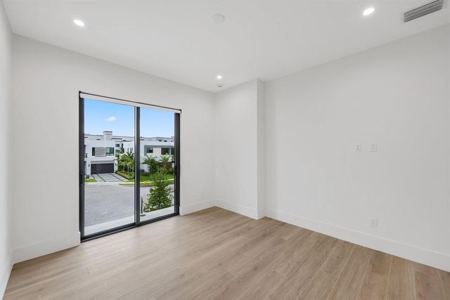 16702 Mosaic Place, Delray Beach, FL 33446