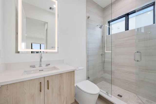 16702 Mosaic Place, Delray Beach, FL 33446