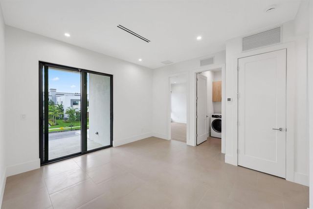 16702 Mosaic Place, Delray Beach, FL 33446