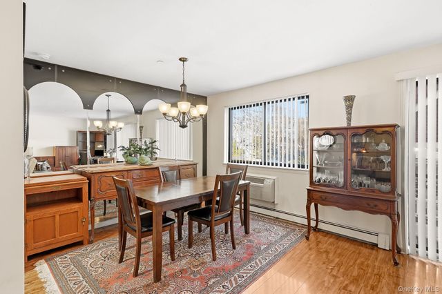 24 Carhart Avenue 217, White Plains, NY 10605