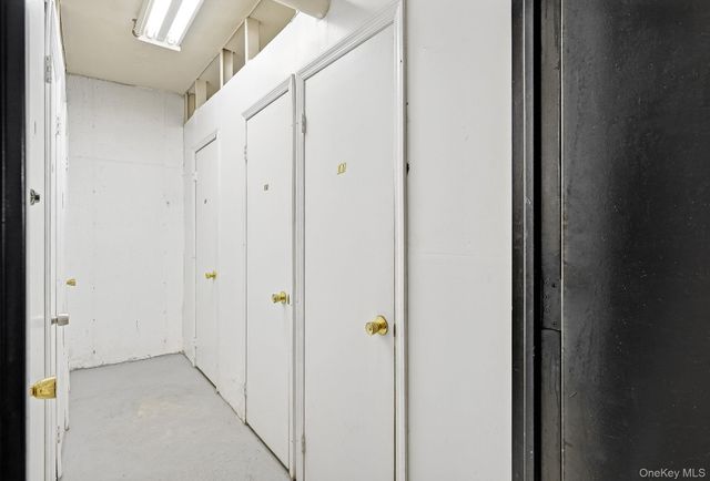 24 Carhart Avenue 217, White Plains, NY 10605