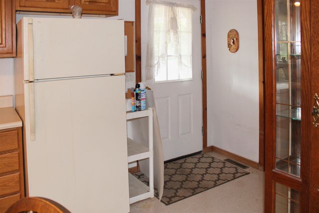 2925 E Cranberry Lake Road, Harrison, MI 48625