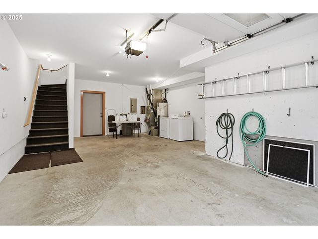 1807 Columbia St, Hood River, OR 97031