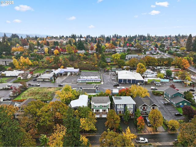 1807 Columbia St, Hood River, OR 97031