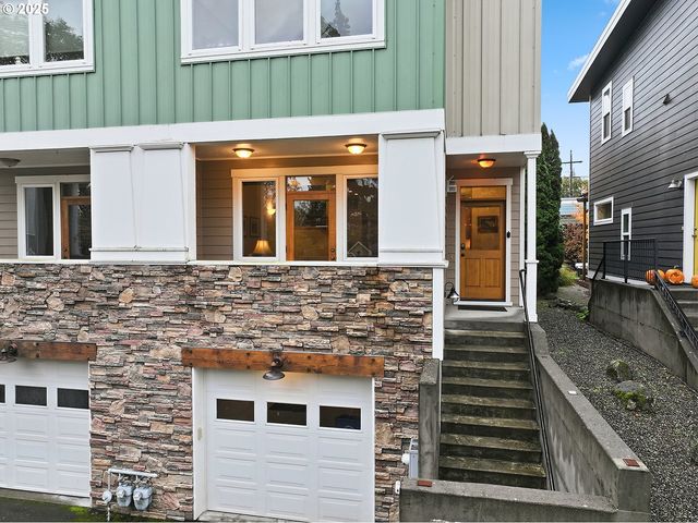 1807 Columbia St, Hood River, OR 97031