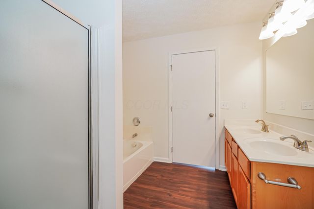 5388 Englecrest Drive, Canal Winchester, OH 43110