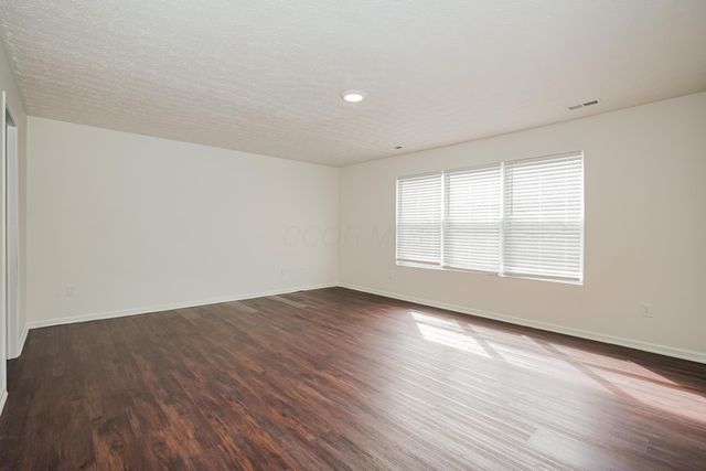 5388 Englecrest Drive, Canal Winchester, OH 43110