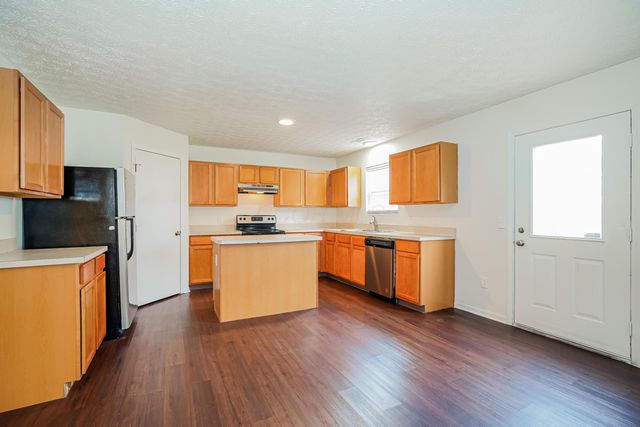 5388 Englecrest Drive, Canal Winchester, OH 43110