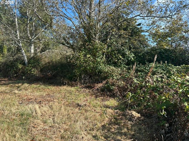 TL2400 Alderbrook Rd, Tillamook, OR 97141