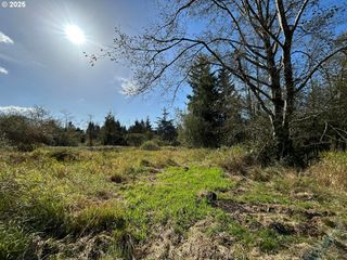 TL2400 Alderbrook Rd, Tillamook, OR 97141