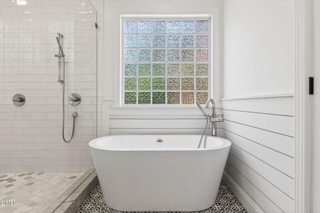 104 Fair Spring Court, Apex, NC 27502