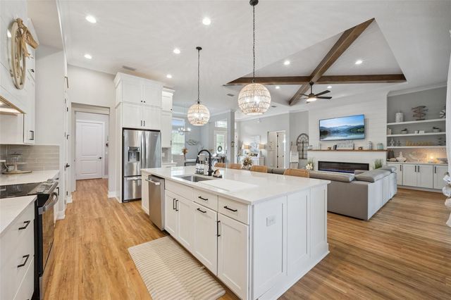 221 TWO LAKES LANE, Eustis, FL 32726