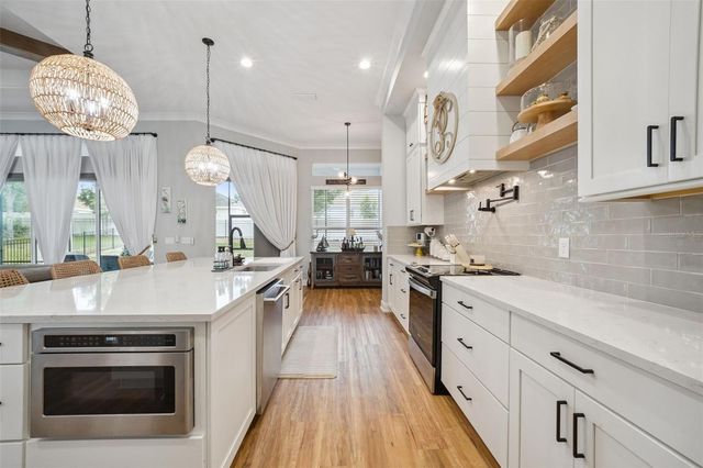 221 TWO LAKES LANE, Eustis, FL 32726