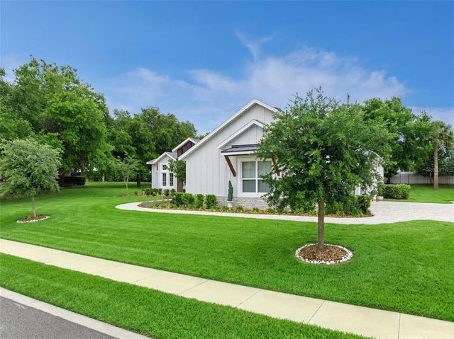 221 TWO LAKES LANE, Eustis, FL 32726