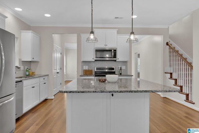 305 LAKE RIDGE DRIVE, Trussville, AL 35173