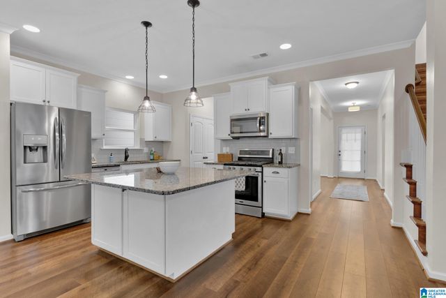 305 LAKE RIDGE DRIVE, Trussville, AL 35173