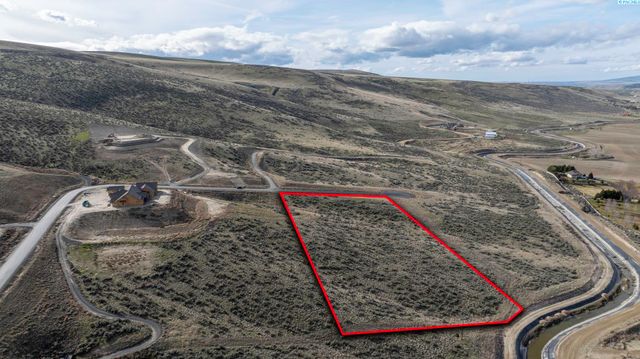 72810 Homestead Rd, Kennewick, WA 99338