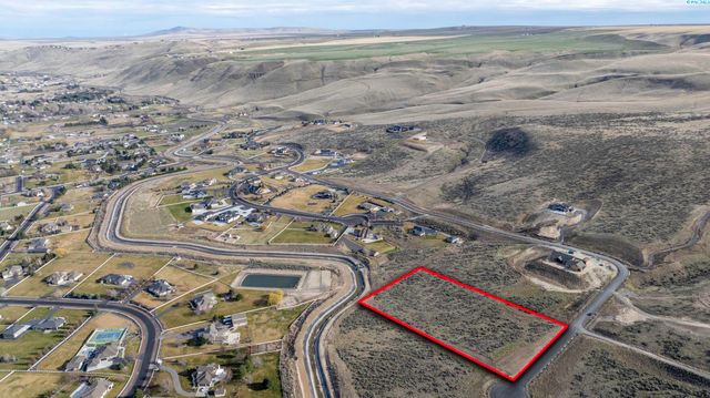 72810 Homestead Rd, Kennewick, WA 99338