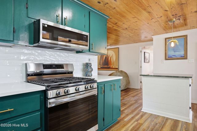 32 & 35 S Teachs Point Road, Bath, NC 27808