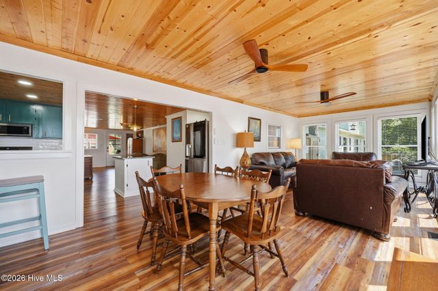 32 & 35 S Teachs Point Road, Bath, NC 27808