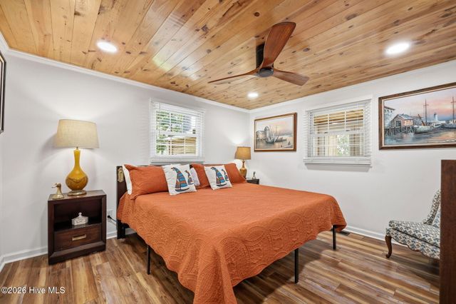 32 & 35 S Teachs Point Road, Bath, NC 27808