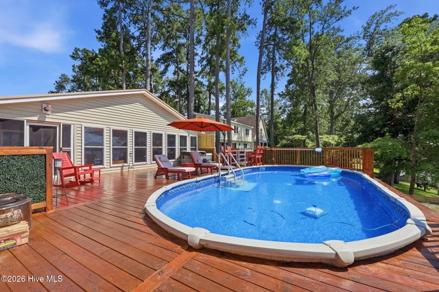 32 & 35 S Teachs Point Road, Bath, NC 27808