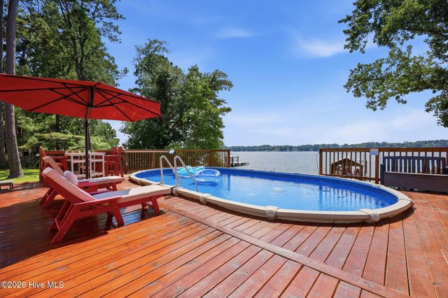 32 & 35 S Teachs Point Road, Bath, NC 27808