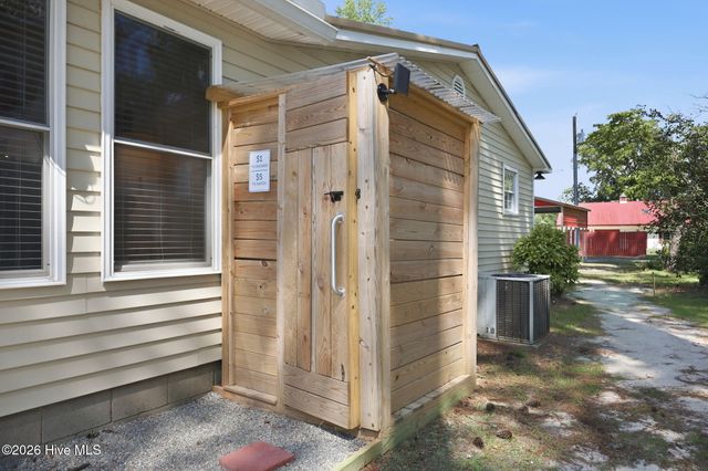 32 & 35 S Teachs Point Road, Bath, NC 27808