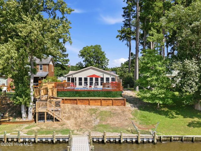 32 & 35 S Teachs Point Road, Bath, NC 27808