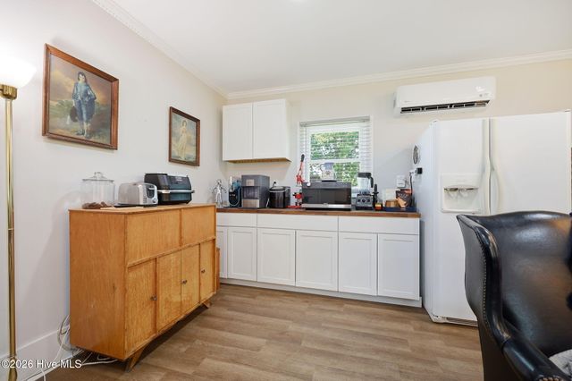 32 & 35 S Teachs Point Road, Bath, NC 27808