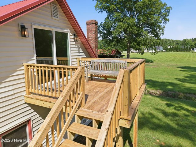 32 & 35 S Teachs Point Road, Bath, NC 27808