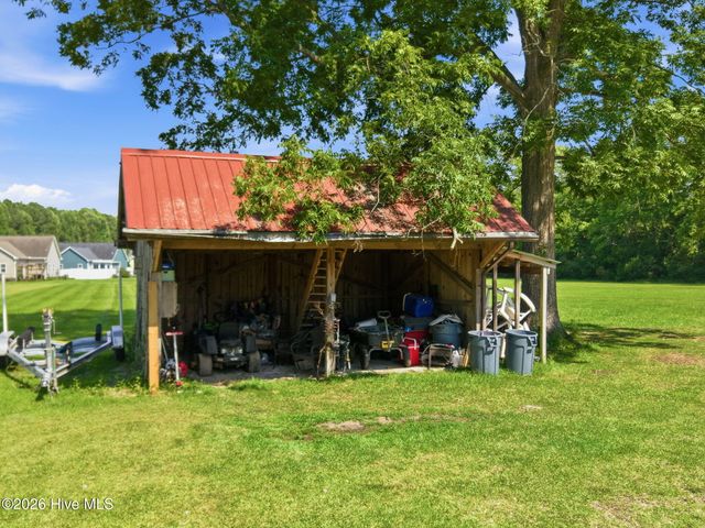 32 & 35 S Teachs Point Road, Bath, NC 27808