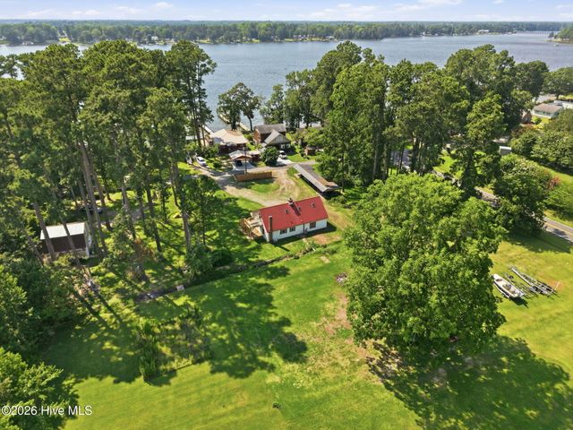 32 & 35 S Teachs Point Road, Bath, NC 27808