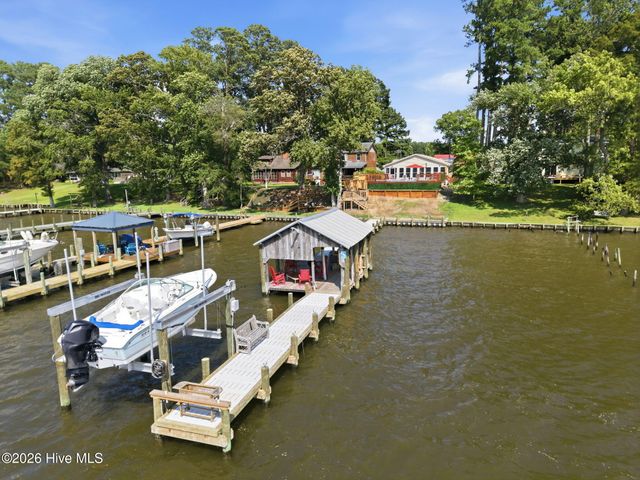 32 & 35 S Teachs Point Road, Bath, NC 27808