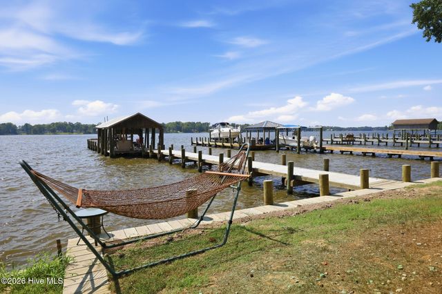 32 & 35 S Teachs Point Road, Bath, NC 27808
