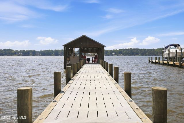 32 & 35 S Teachs Point Road, Bath, NC 27808