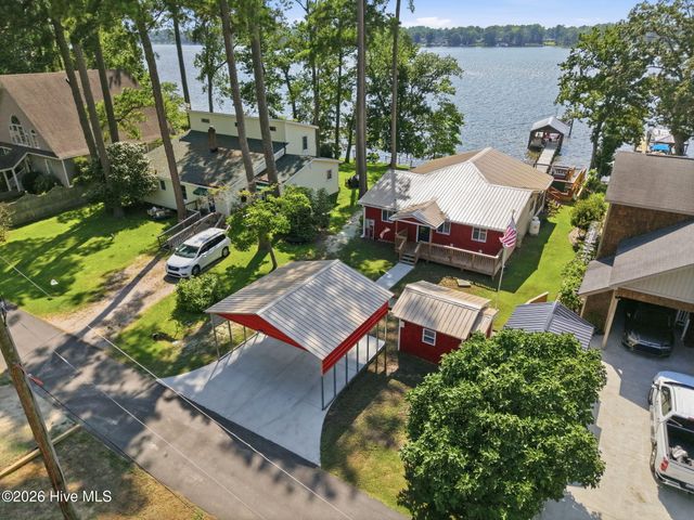 32 & 35 S Teachs Point Road, Bath, NC 27808