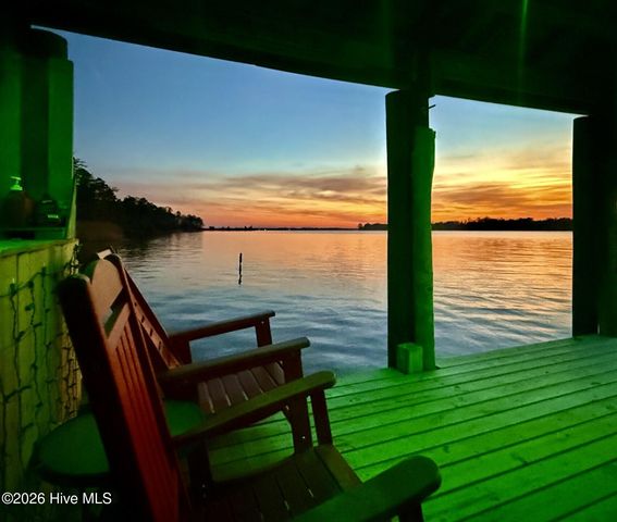 32 & 35 S Teachs Point Road, Bath, NC 27808