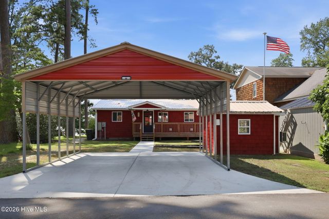 32 & 35 S Teachs Point Road, Bath, NC 27808
