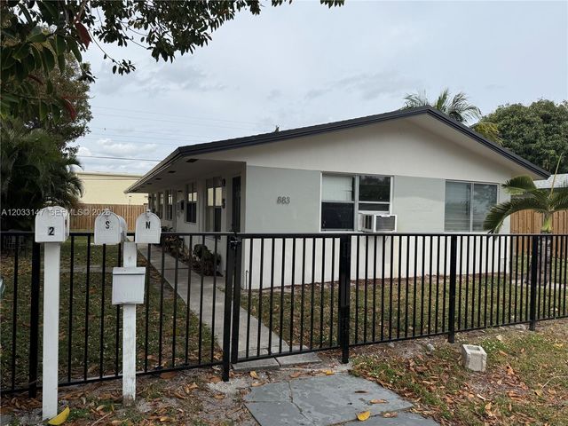 883 NE 40th St N, Oakland Park, FL 33334
