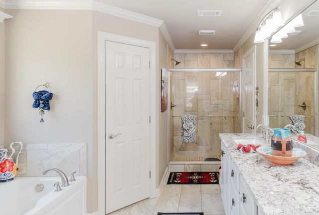 102 Majestic Circle, Maumelle, AR 72113
