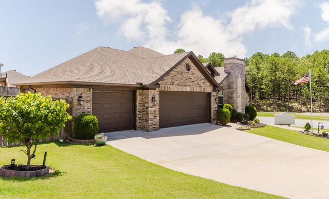 102 Majestic Circle, Maumelle, AR 72113