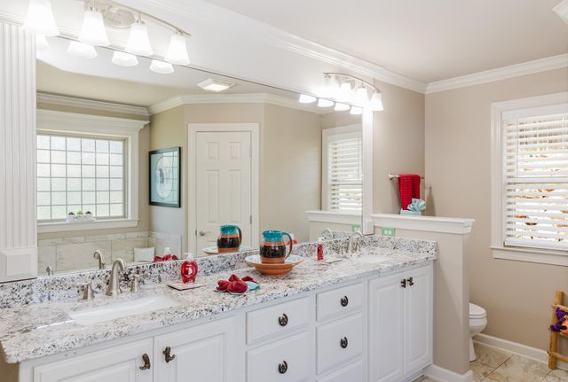 102 Majestic Circle, Maumelle, AR 72113