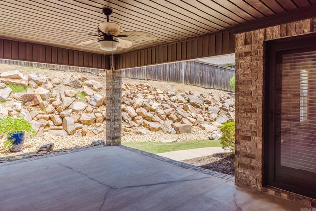 102 Majestic Circle, Maumelle, AR 72113
